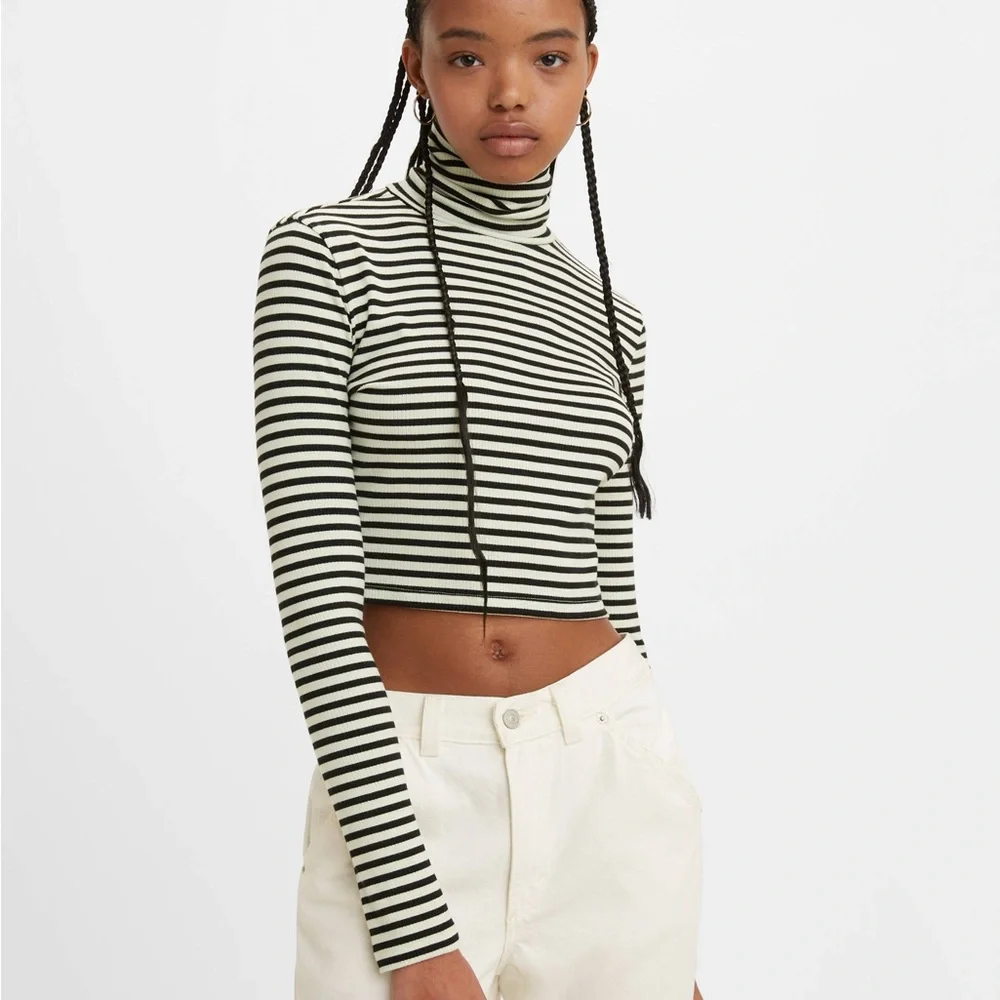Levi’s ORIEL TURTLENECK - Picture 1 of 5